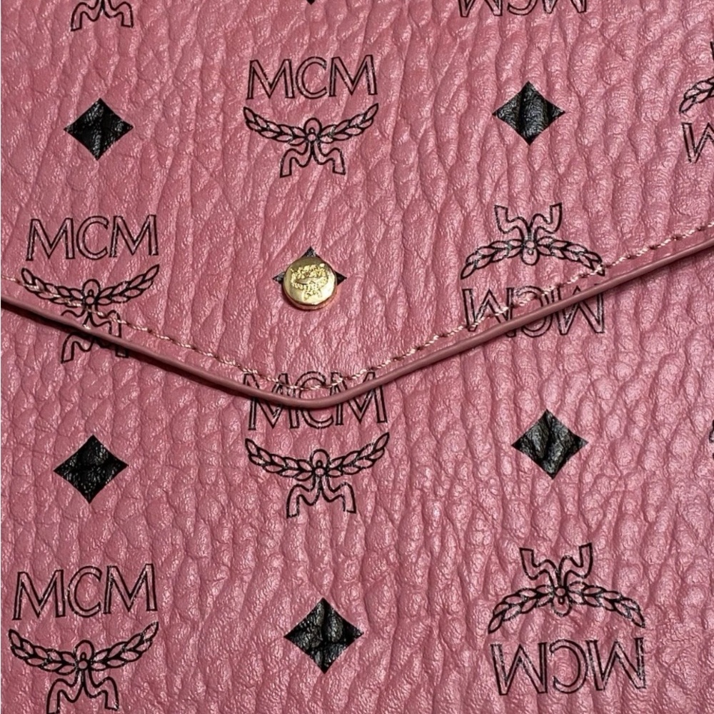 MCM beauty Pink and Black Logo Envelope Clutch - Picture 3 of 5